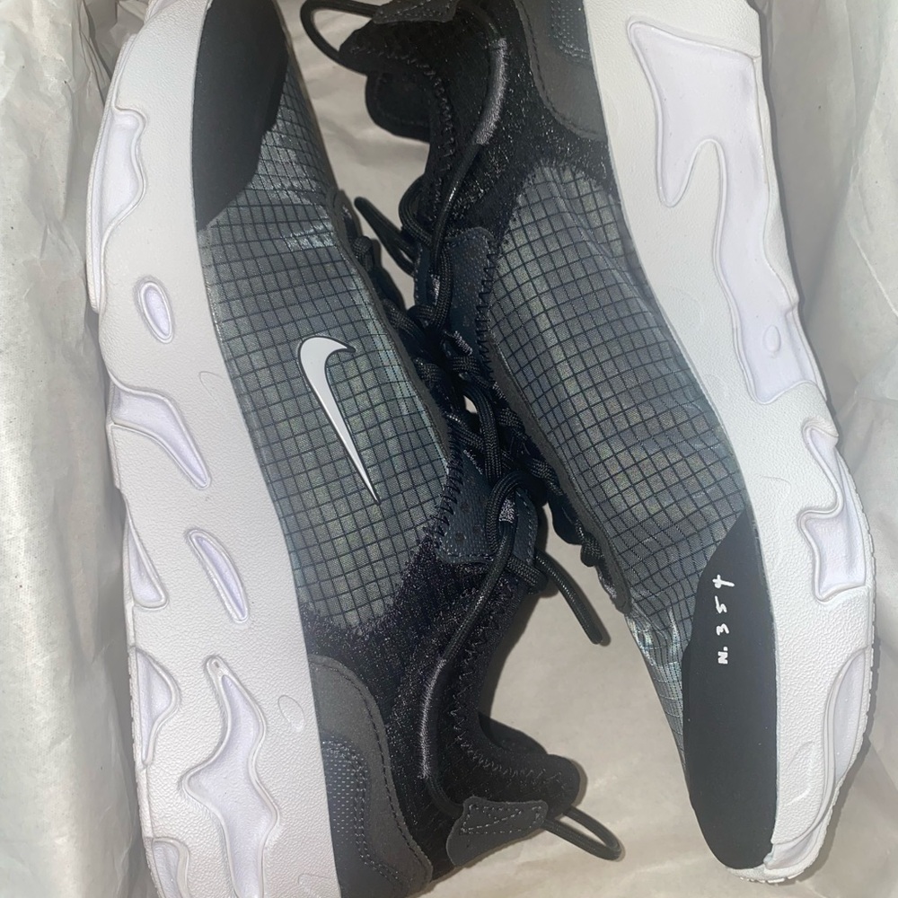 Nike gym shoes